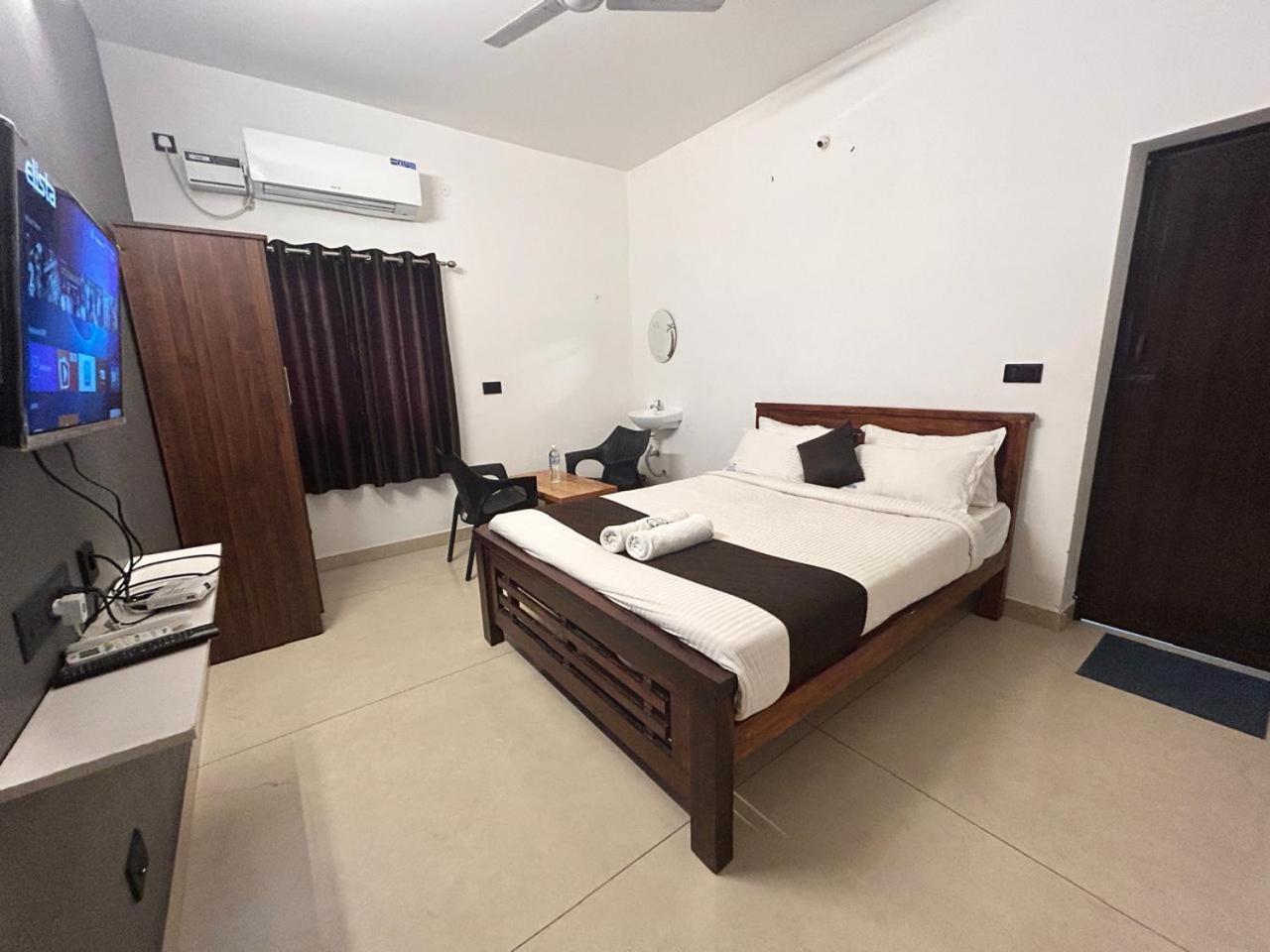 The Ocean Grand Hotel Pondicherry Exterior photo